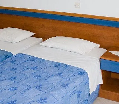 Hotel Ano Kampos *